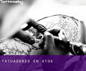Tatuadores en Atok