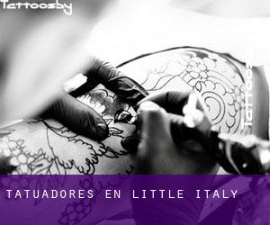 Tatuadores en Little Italy