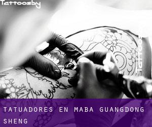 Tatuadores en Maba (Guangdong Sheng)