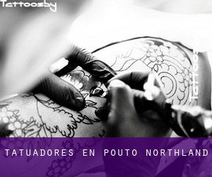 Tatuadores en Pouto (Northland)