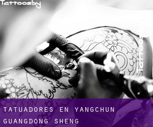 Tatuadores en Yangchun (Guangdong Sheng)